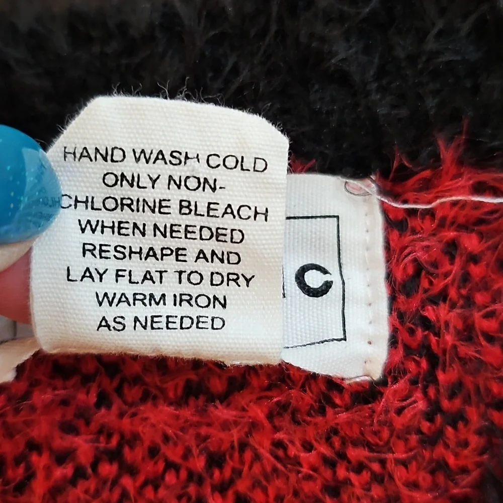 Sweater - Picture 11 of 14